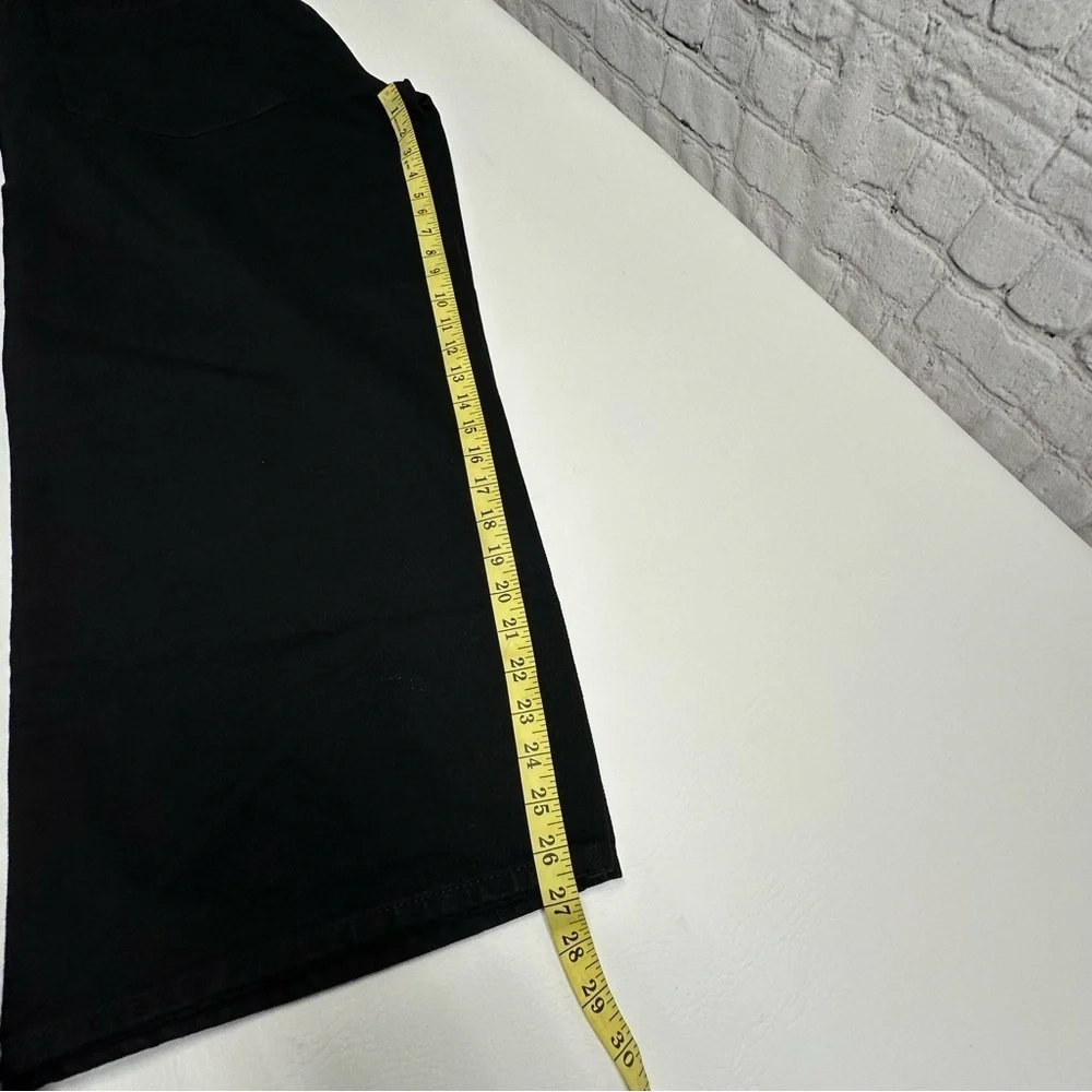 BDG chic black